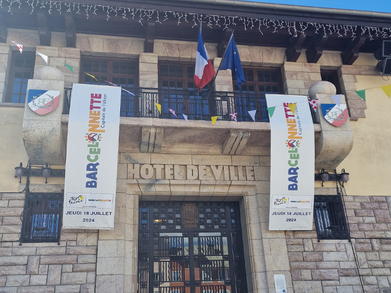 Banderole Barcelonette